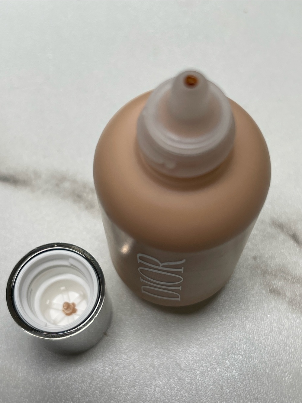 Dior Backstage Face and Body Foundation-2N - Picture 3 of 3